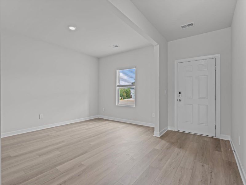 Spacious, unfurnished interior of a new home in Chatham Forest, Duncan (Image 10). Spacious, unfurnished interior of a new home in Chatham Forest, Duncan (Image 10).
