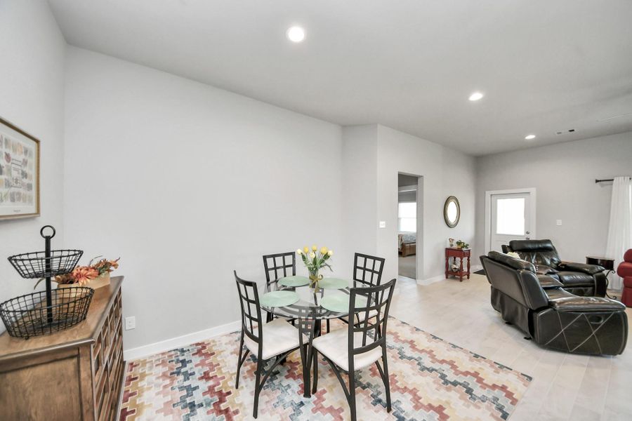 Furnished interior view inside a new home in Briarwood Crossing, Rosenberg (Image 7).