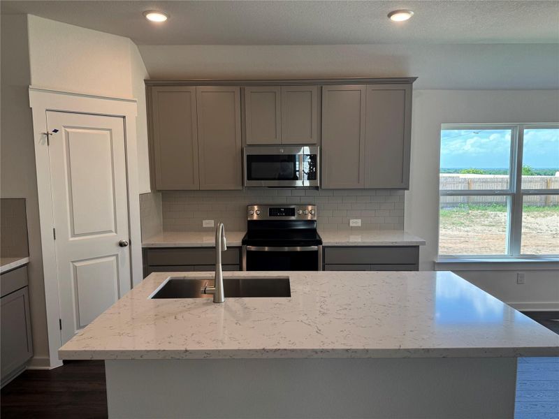 Furnished interior view inside a new home in Hunters Glen, Jarrell (Image 10).