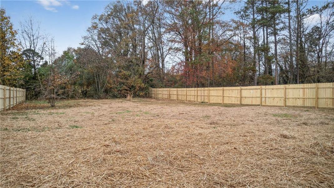 Exterior details and patio area of a home in , Rome (Image 16).
