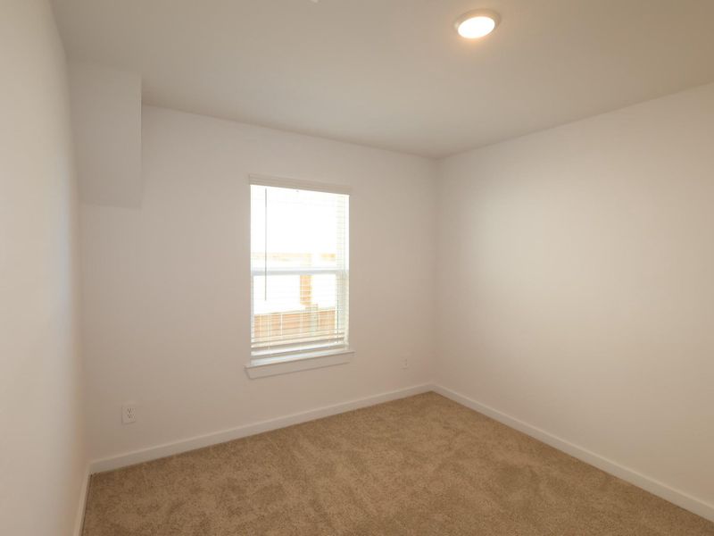 Spacious, unfurnished interior of a new home in Sorella, Tomball (Image 14).