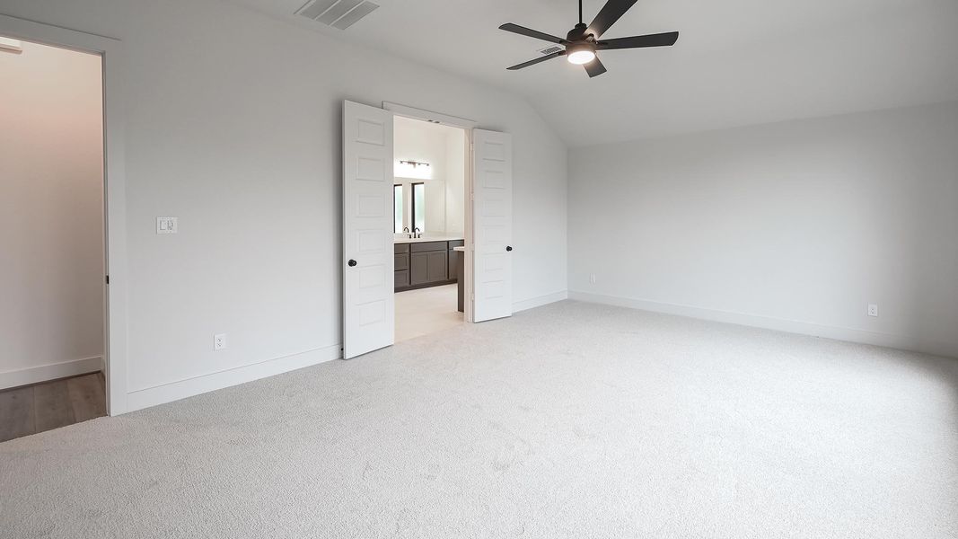 Spacious, unfurnished interior of a new home in La Cima 60', San Marcos (Image 14). Spacious, unfurnished interior of a new home in La Cima 60', San Marcos (Image 14).