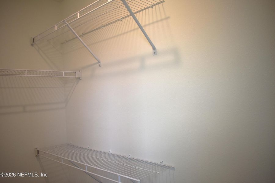 Spacious, unfurnished interior of a new home in Irongate Villas, Jacksonville (Image 23).