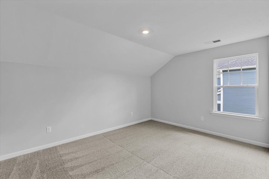 Spacious, unfurnished interior of a new home in Hanes Lake, Winston-Salem (Image 39).
