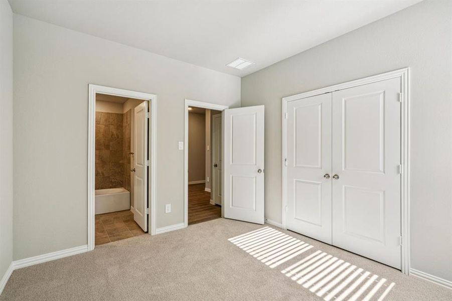 Photo is not of the actual home, but is an inspirational photo of builder’s model home and may depict options, furnishings, and/or decorator features that are not included.