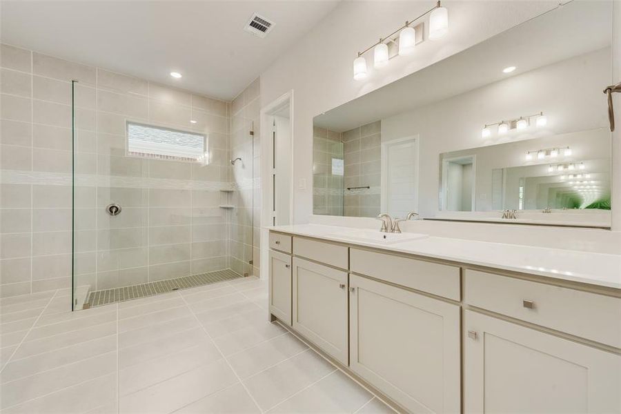 Furnished interior view inside a new home in Bayside, Rowlett (Image 10).