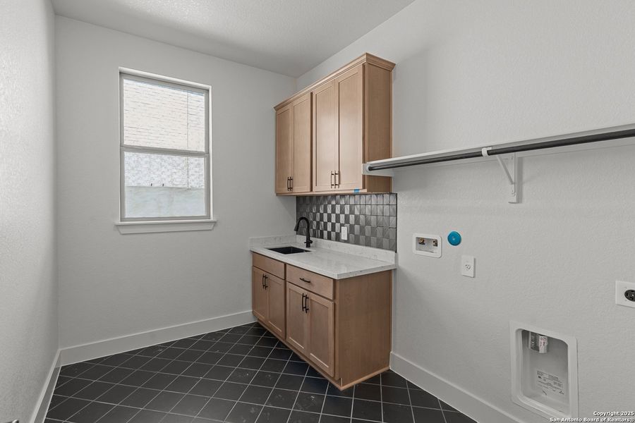 Furnished interior view inside a new home in Esperanza - 70', Boerne (Image 14). Furnished interior view inside a new home in Esperanza - 70', Boerne (Image 14).