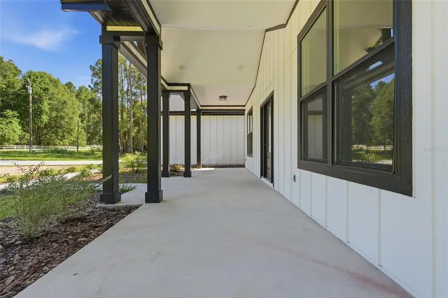 Exterior details and patio area of a home in , High Springs (Image 22). Exterior details and patio area of a home in , High Springs (Image 22).