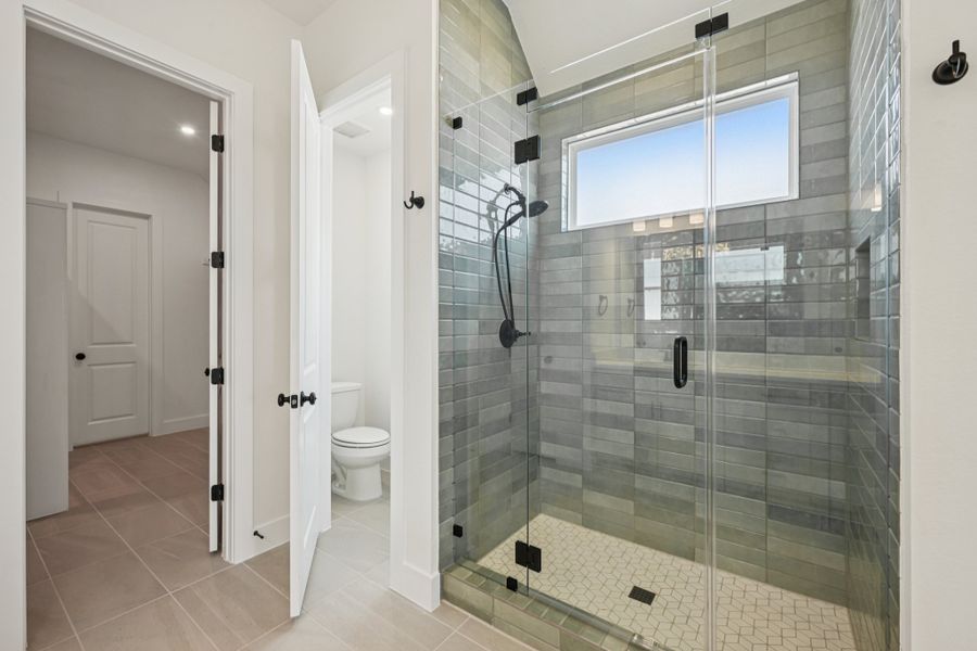 Furnished interior view inside a new home in Persimmon, Buda (Image 8).