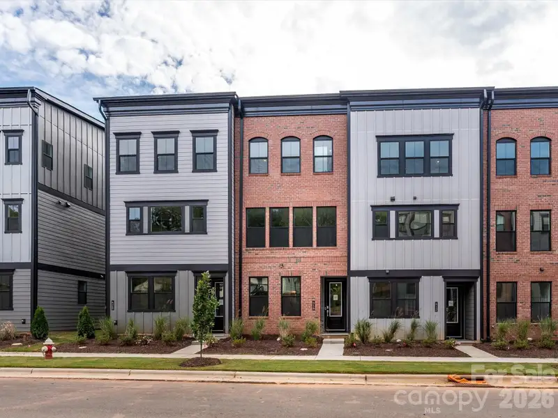 Low maintenance 3-story townhome living in Waxhaw, Nc