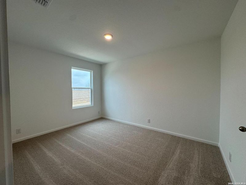Spacious, unfurnished interior of a new home in Hennersby Hollow, San Antonio (Image 18). Spacious, unfurnished interior of a new home in Hennersby Hollow, San Antonio (Image 18).