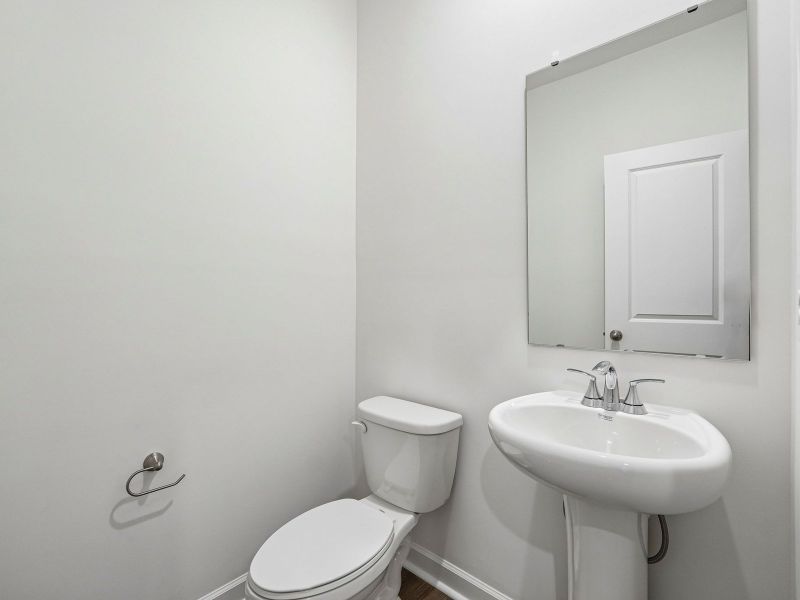 Furnished interior view inside a new home in Oxford Station, Salisbury (Image 9).