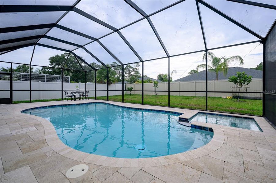 Exterior details and patio area of a home in , Palm Coast (Image 24).