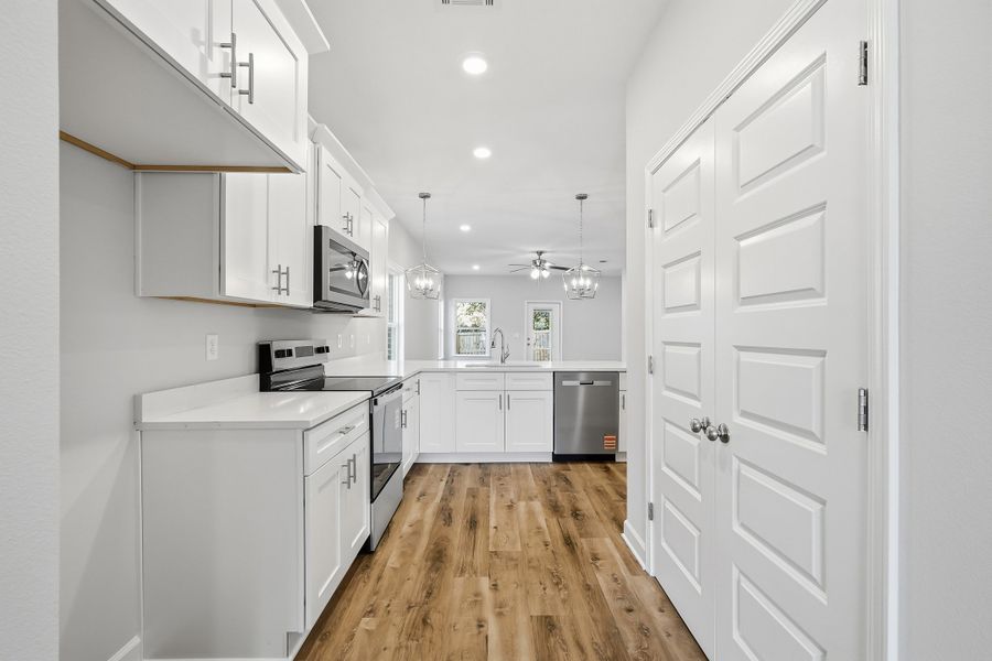 Furnished interior view inside a new home in McCarthy Estates, Defuniak Springs (Image 9). Furnished interior view inside a new home in McCarthy Estates, Defuniak Springs (Image 9).