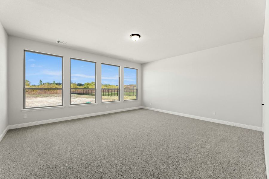 Spacious, unfurnished interior of a new home in Berkshire Estates, Mesquite (Image 22).