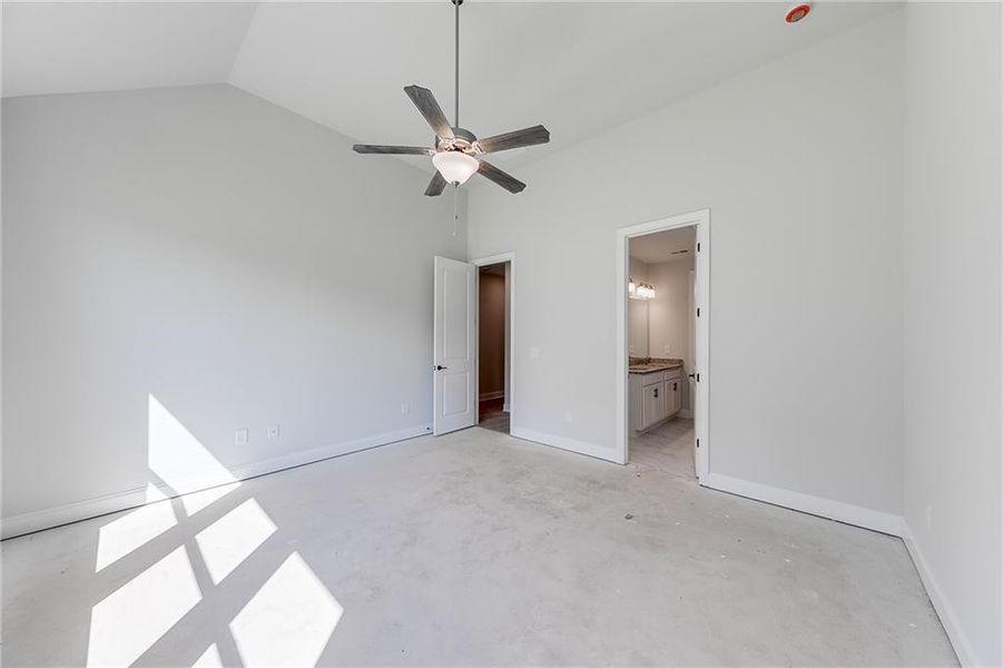 Spacious, unfurnished interior of a new home in , Homer (Image 29).