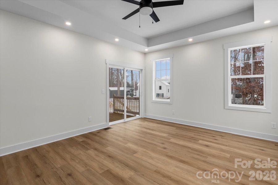 Spacious, unfurnished interior of a new home in , Mooresville (Image 27).