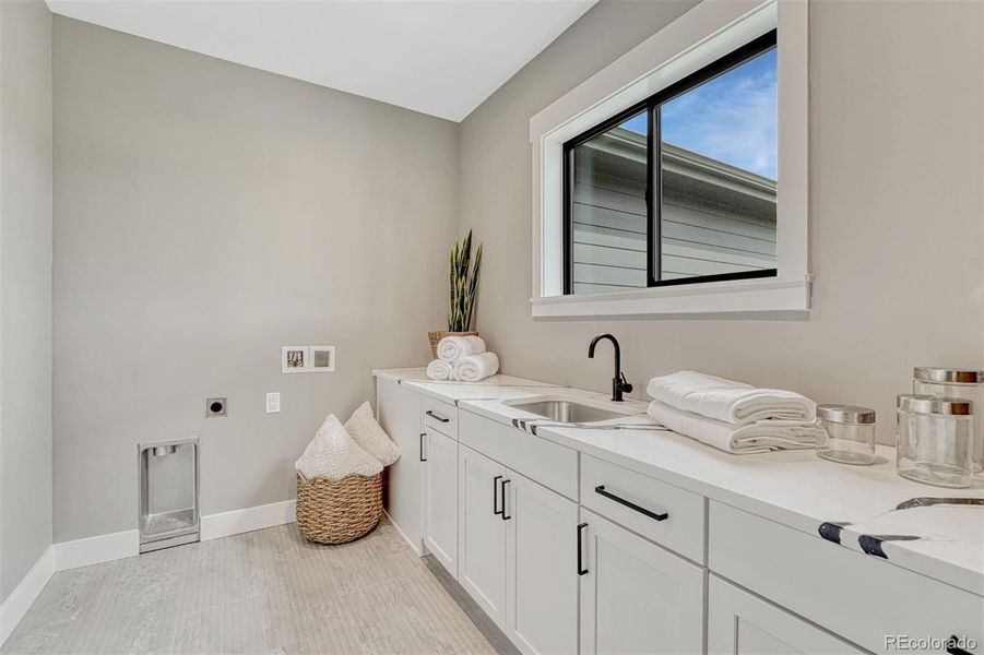 Furnished interior view inside a new home in , Colorado Springs (Image 16).