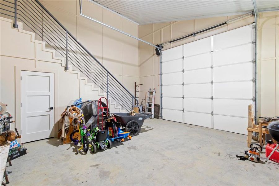 Image 33 of a home in .
