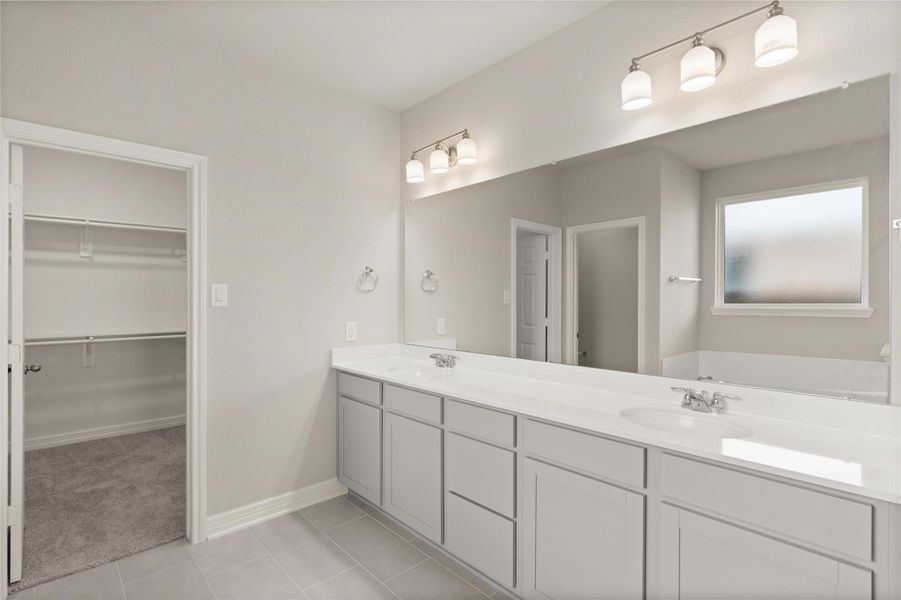 Note: Sample product photo. Actual exterior and interior selections may vary by homesite. Photo may be virtually staged