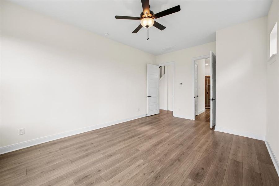 Spacious, unfurnished interior of a new home in Tavolo Park Cottages, Fort Worth (Image 18). Spacious, unfurnished interior of a new home in Tavolo Park Cottages, Fort Worth (Image 18).