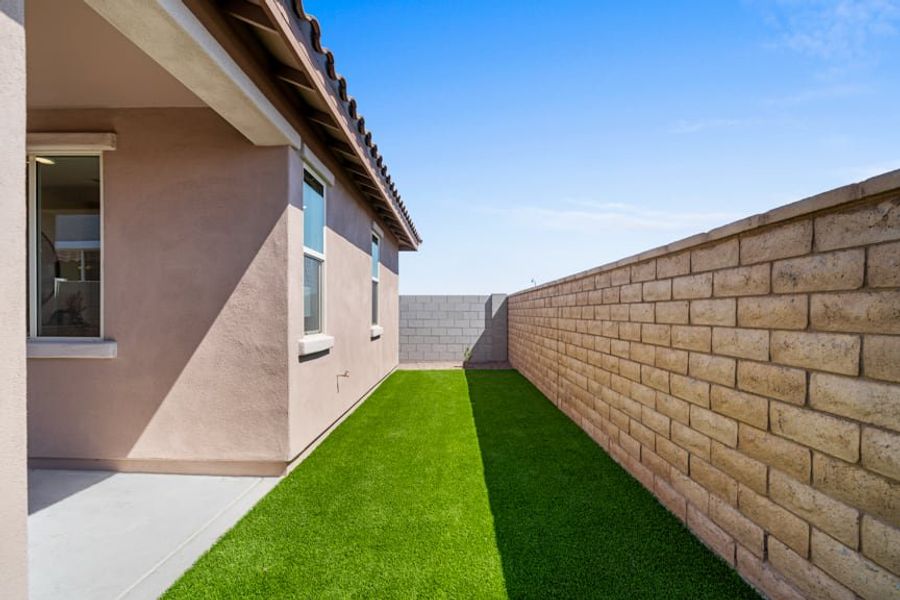 Backyard | Terraza | Mira Vista at Victory in Buckeye, AZ by Landsea Homes