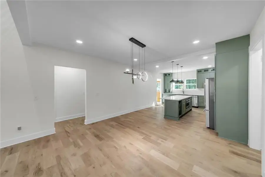 Spacious, unfurnished interior of a new home in , College Park (Image 37).
