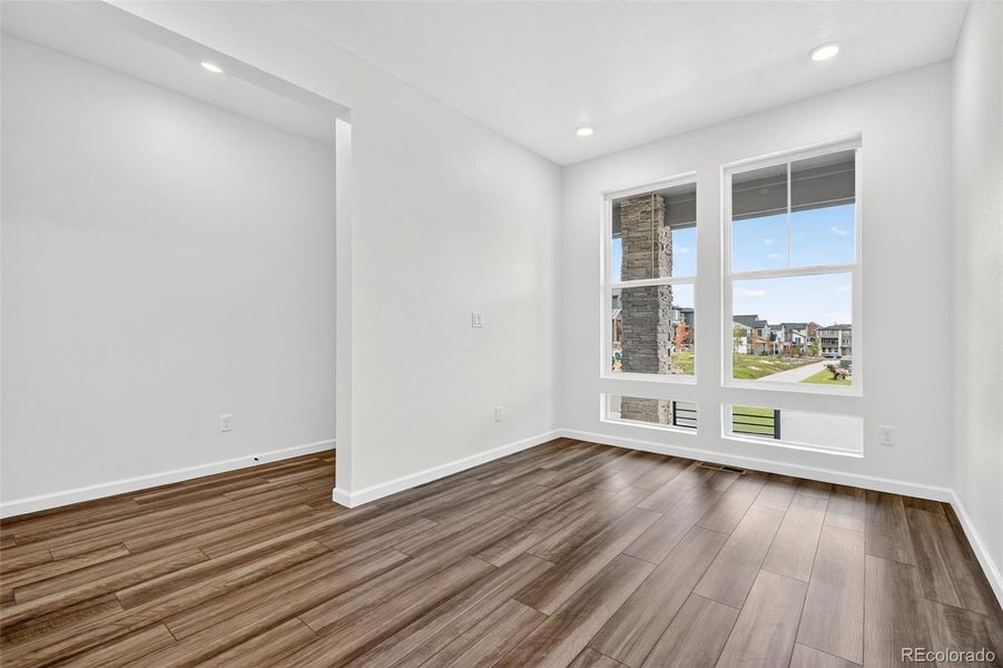 7266 Goldbloom ~ Ready Now