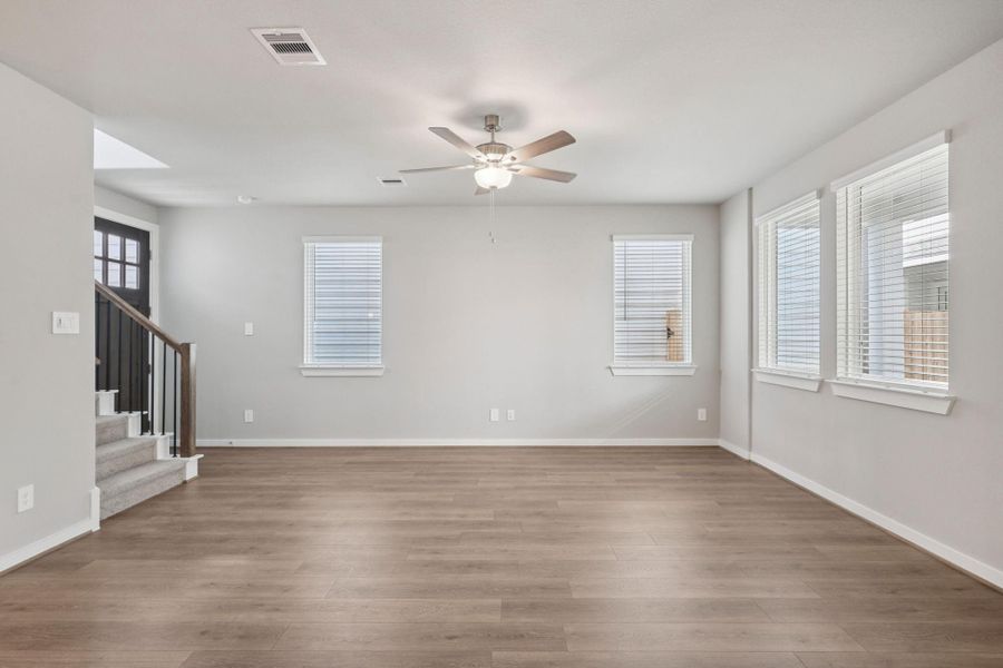 Spacious, unfurnished interior of a new home in Pinewood Trails - City Series, Atascocita (Image 26). Spacious, unfurnished interior of a new home in Pinewood Trails - City Series, Atascocita (Image 26).