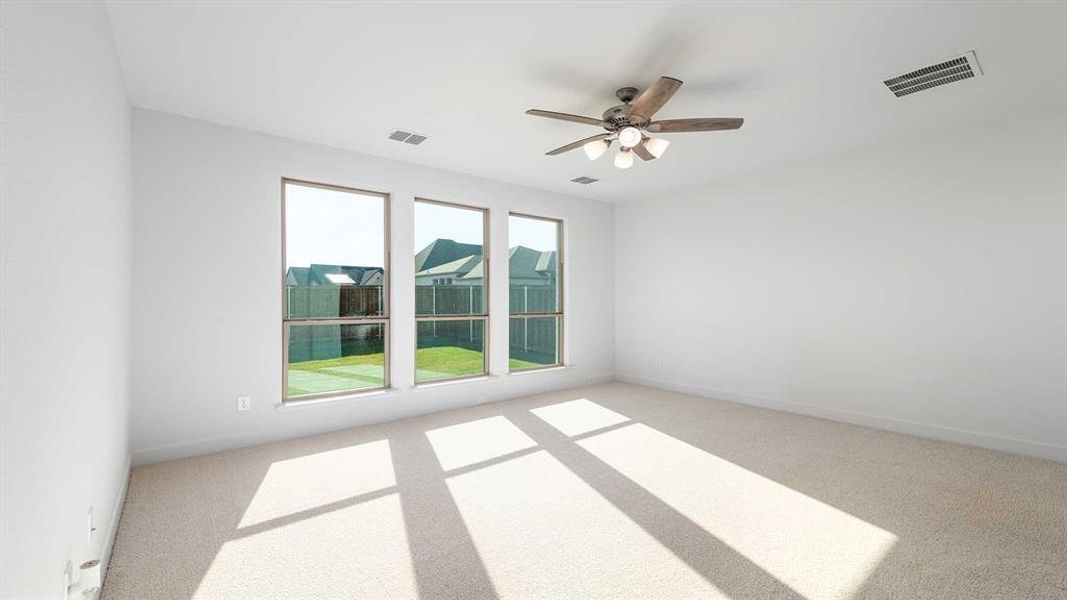 Spacious, unfurnished interior of a new home in Trinity Falls 50', McKinney (Image 27).