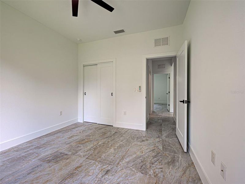 Spacious, unfurnished interior of a new home in , Port Charlotte (Image 31).