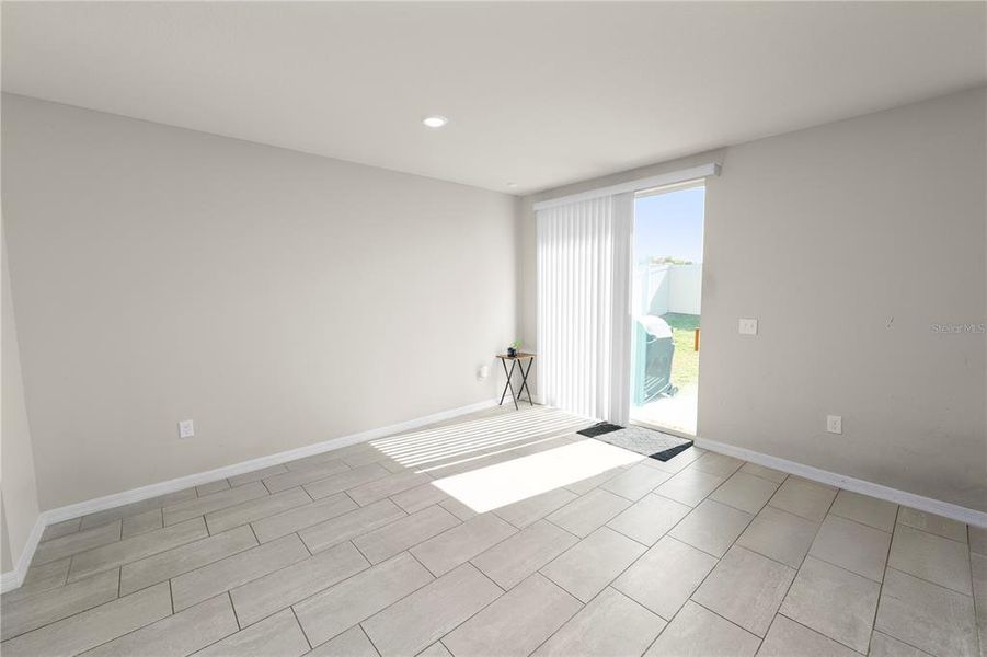 Spacious, unfurnished interior of a new home in The Reserve at Van Oaks, Auburndale (Image 23). Spacious, unfurnished interior of a new home in The Reserve at Van Oaks, Auburndale (Image 23).