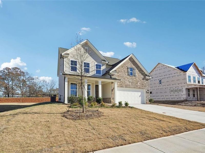 Image 69 of a home in Wehunt Meadows.