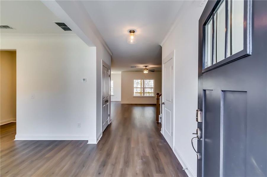 Spacious, unfurnished interior of a new home in , Dallas (Image 13).