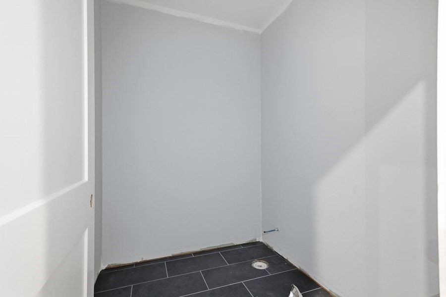 Spacious, unfurnished interior of a new home in , Ellijay (Image 32).
