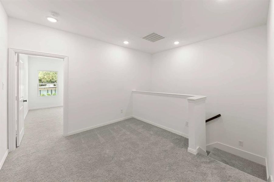 Spacious, unfurnished interior of a new home in Sereno Oaks at Buckner Terrace, Dallas (Image 14). Spacious, unfurnished interior of a new home in Sereno Oaks at Buckner Terrace, Dallas (Image 14).