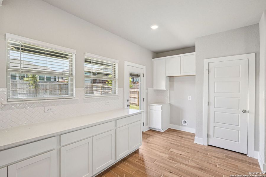 Furnished interior view inside a new home in Comanche Ridge, San Antonio (Image 30). Furnished interior view inside a new home in Comanche Ridge, San Antonio (Image 30).