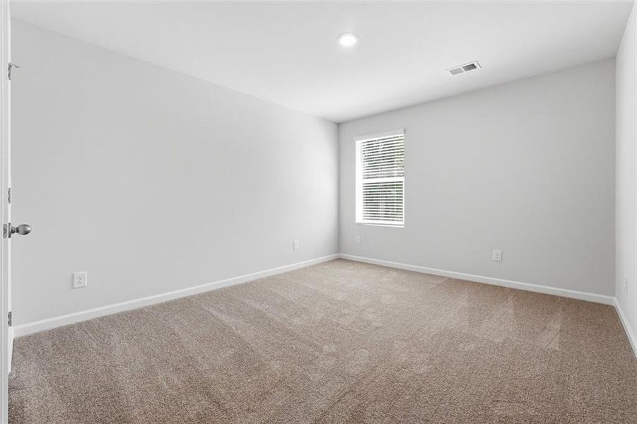 Spacious, unfurnished interior of a new home in Concord Oaks, Powder Springs (Image 19). Spacious, unfurnished interior of a new home in Concord Oaks, Powder Springs (Image 19).