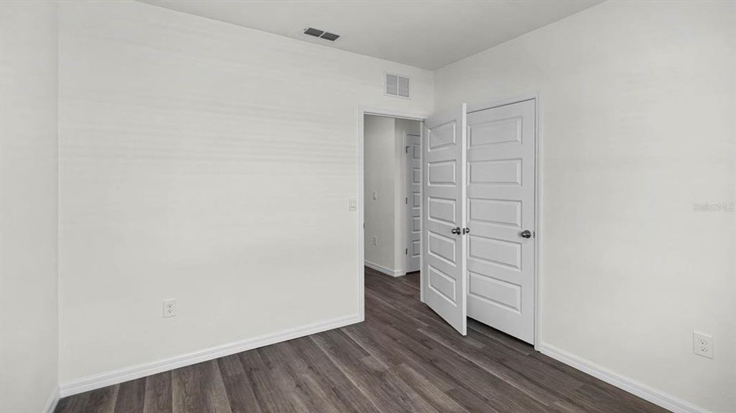 Spacious, unfurnished interior of a new home in , Winter Haven (Image 26).