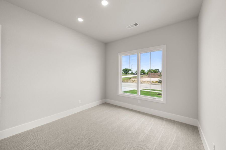 Spacious, unfurnished interior of a new home in Rio Vista at Kelly Ranch, Aledo (Image 25). Spacious, unfurnished interior of a new home in Rio Vista at Kelly Ranch, Aledo (Image 25).