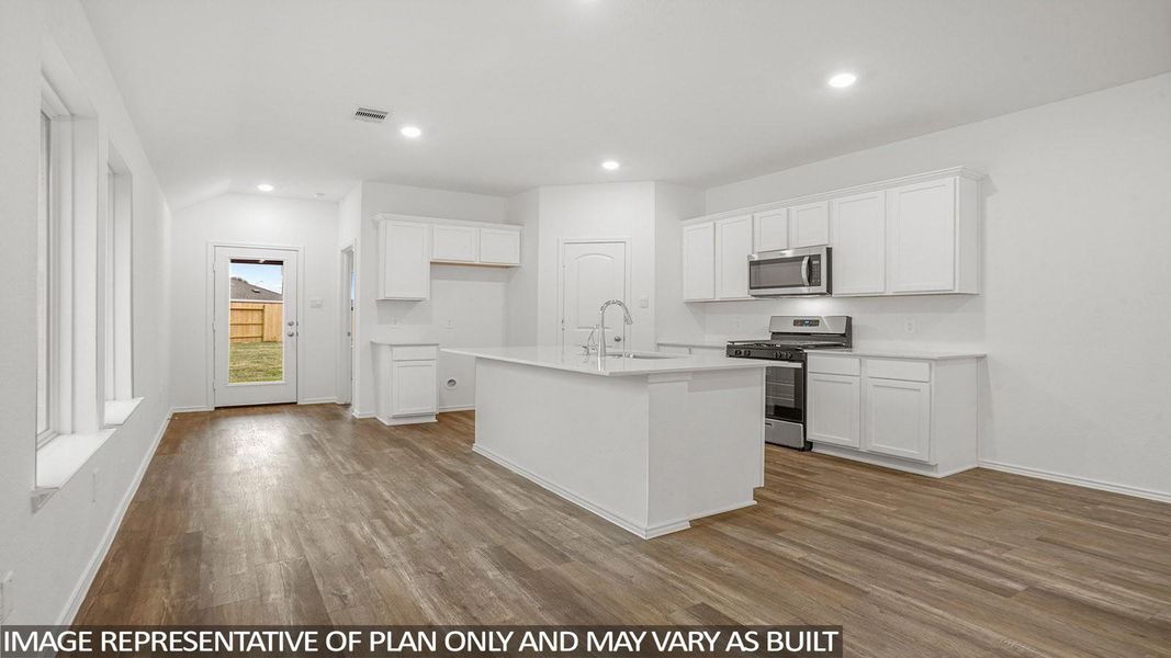 Image 9 of a home in Cypress Green.