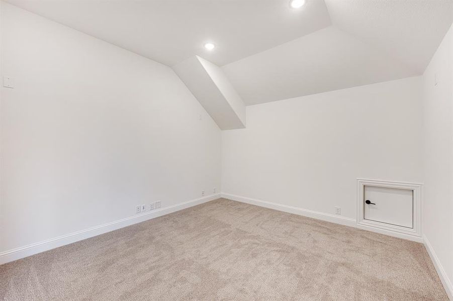 Spacious, unfurnished interior of a new home in Windsong Ranch Classic 61, Prosper (Image 32).