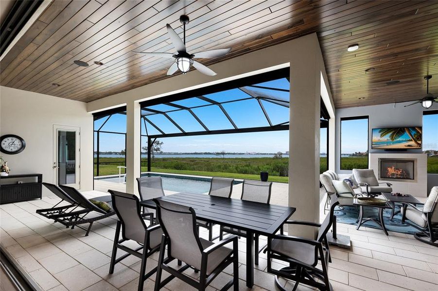 Exterior details and patio area of a home in , Palmetto (Image 25).