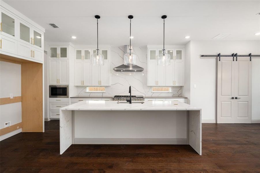 Furnished interior view inside a new home in , Frisco (Image 34).