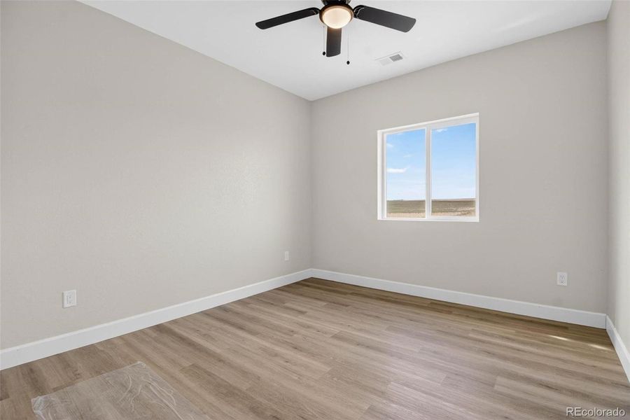 Spacious, unfurnished interior of a new home in , Strasburg (Image 16).