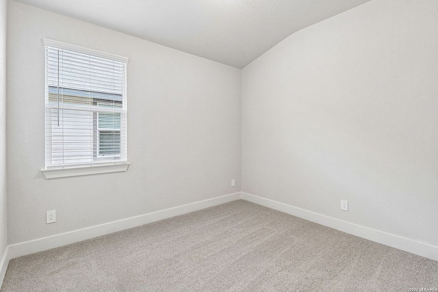 Spacious, unfurnished interior of a new home in Estancia Ranch - Classic Series, San Antonio (Image 39).
