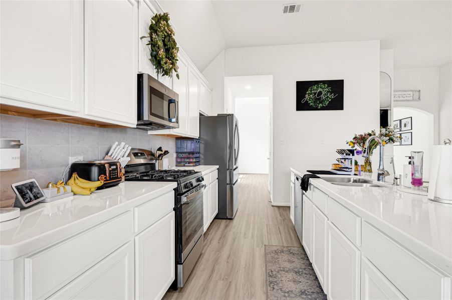 Furnished interior view inside a new home in Oakwood Estates, Waller (Image 5). Furnished interior view inside a new home in Oakwood Estates, Waller (Image 5).