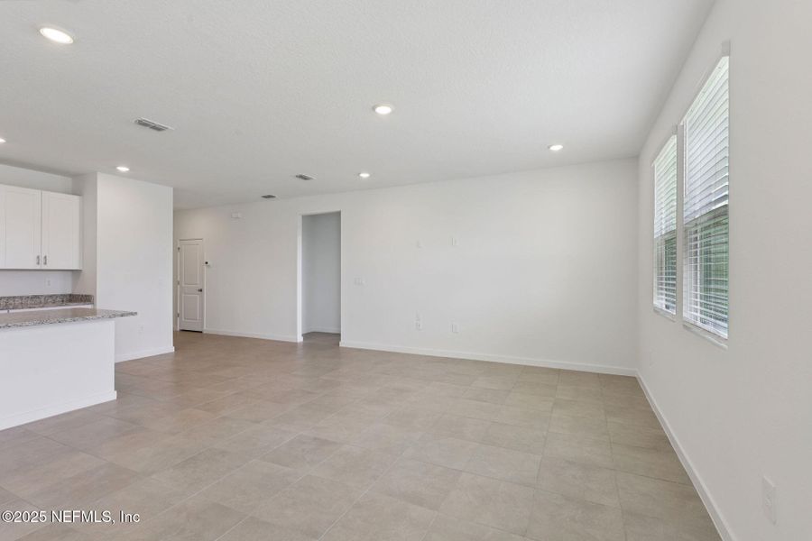 Spacious, unfurnished interior of a new home in Lakes at Bella Lago - Signature Series, Green Cove Springs (Image 27). Spacious, unfurnished interior of a new home in Lakes at Bella Lago - Signature Series, Green Cove Springs (Image 27).