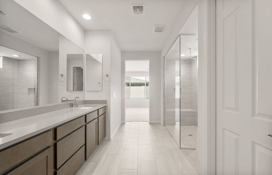 Furnished interior view inside a new home in Allen Ranches, Litchfield Park (Image 9).