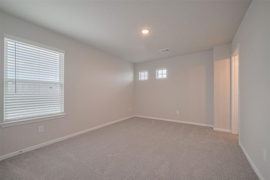 Spacious, unfurnished interior of a new home in La Segarra, Brookshire (Image 47). Spacious, unfurnished interior of a new home in La Segarra, Brookshire (Image 47).